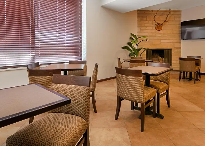 Western Paradise 3* Savoy
